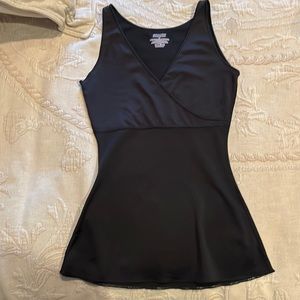 Spanx v-neck slimming camisole size Small S